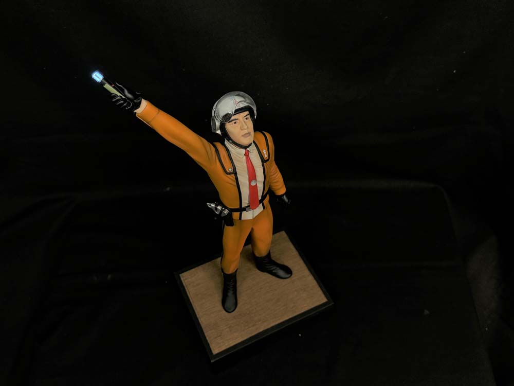 Ultraman Shin Hayata 1:6 Art Statue Illuminated + Sound Effect